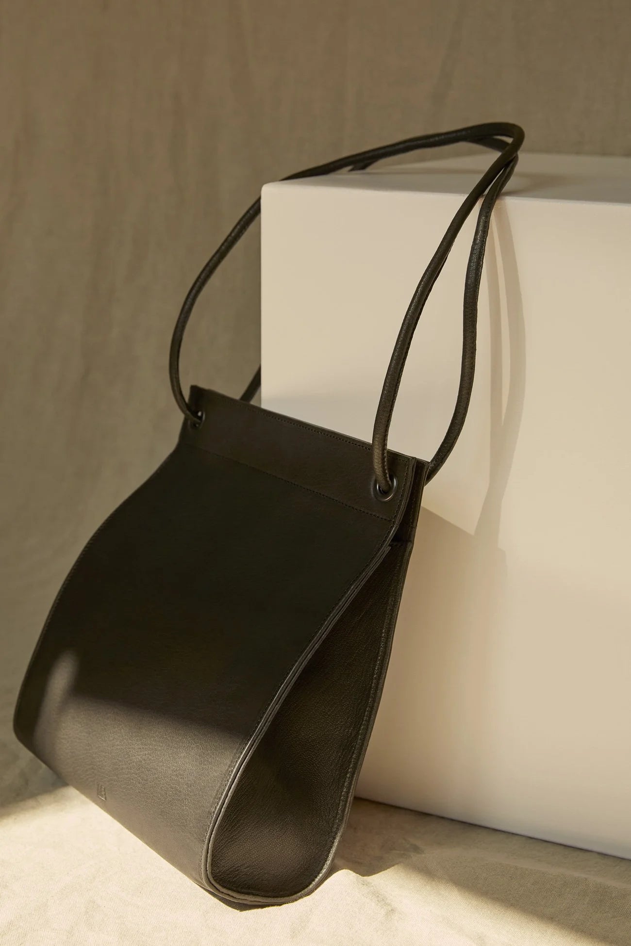 MARAI Handbag - Natural/Black Leather