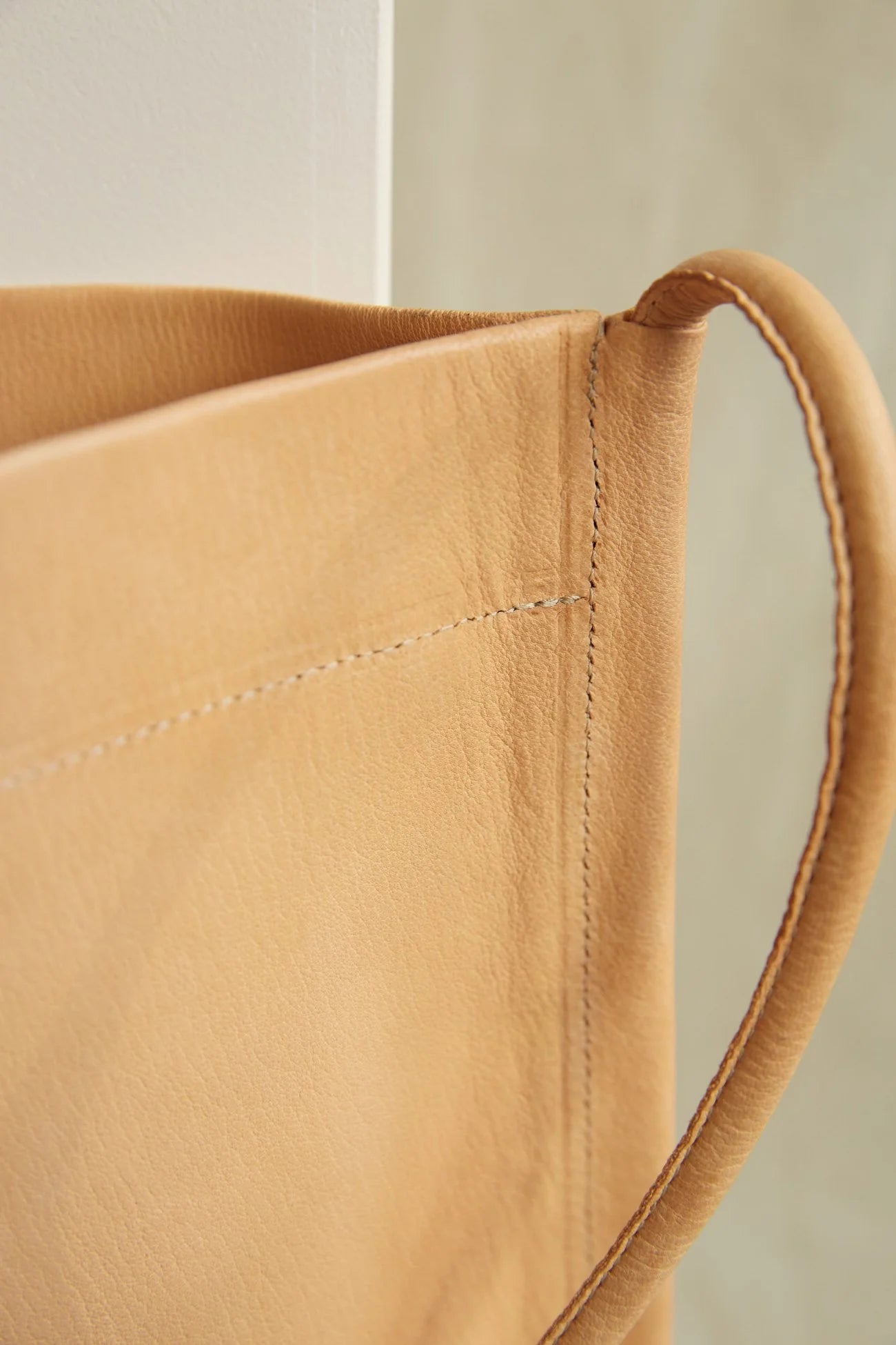 MARAI Tote Bag - Natural/Black Leather