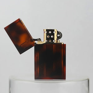 TSUBOTA PEARL Hard-edge Petrol Lighter