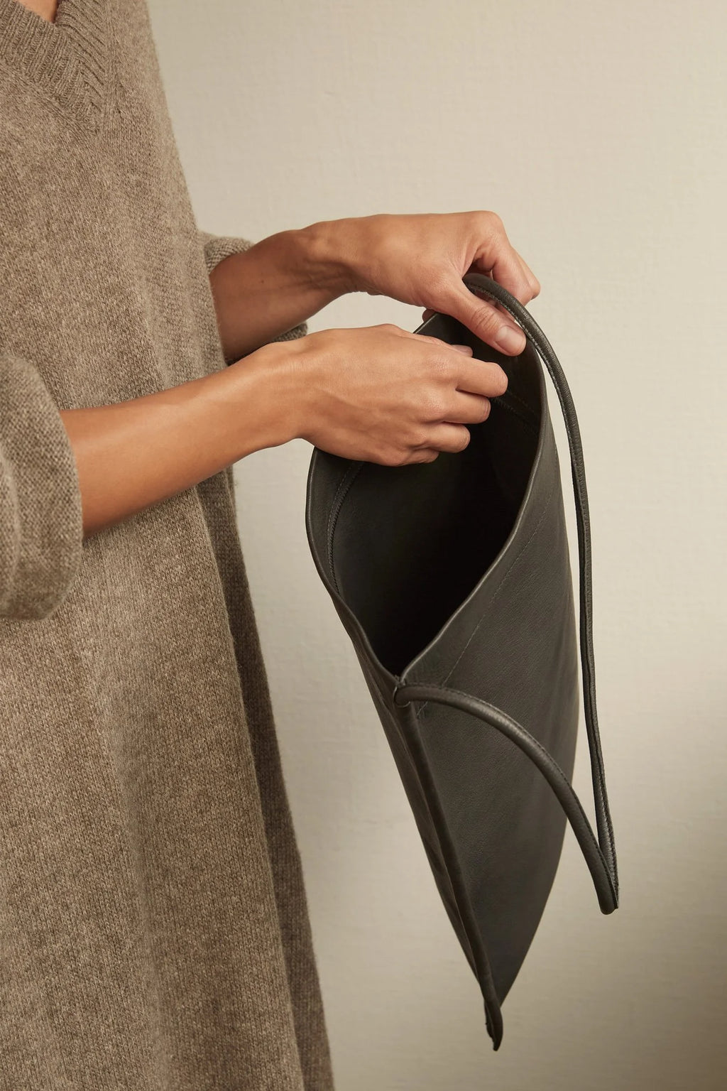 MARAI Tote Bag - Natural/Black Leather