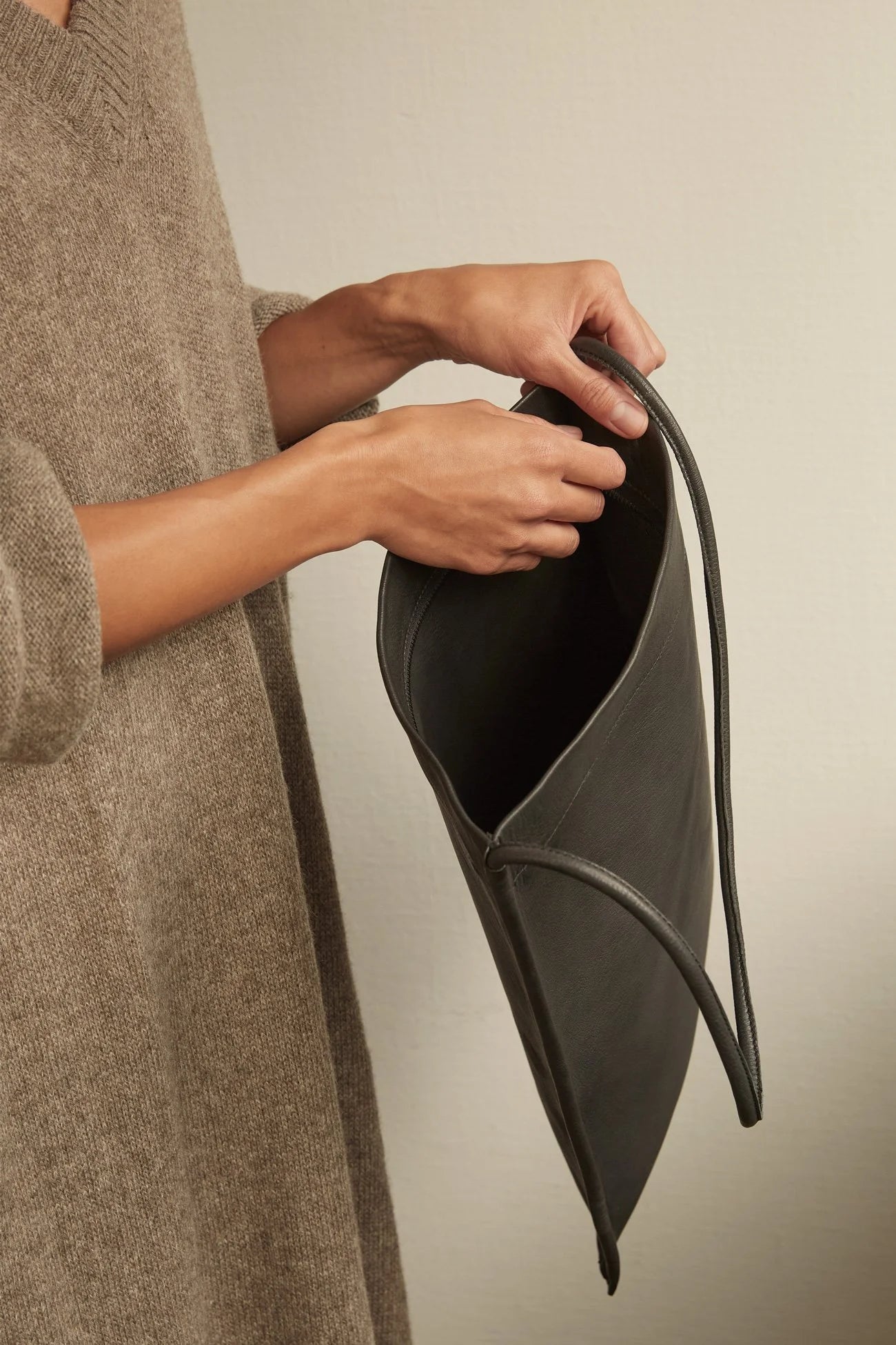 MARAI Tote Bag - Natural/Black Leather