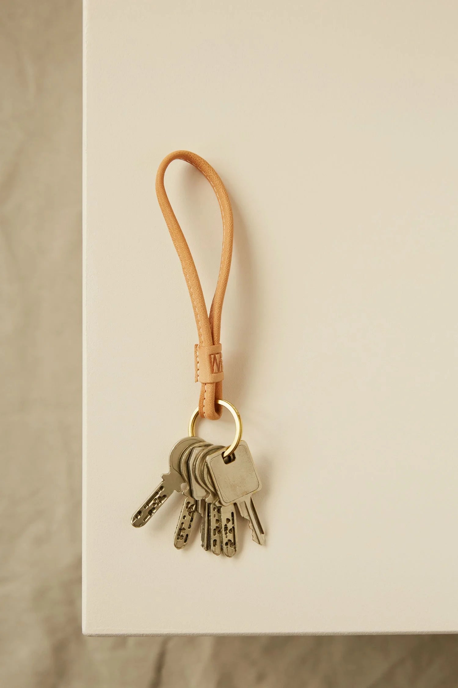 MARAI Keychain - Natural/Black Leather